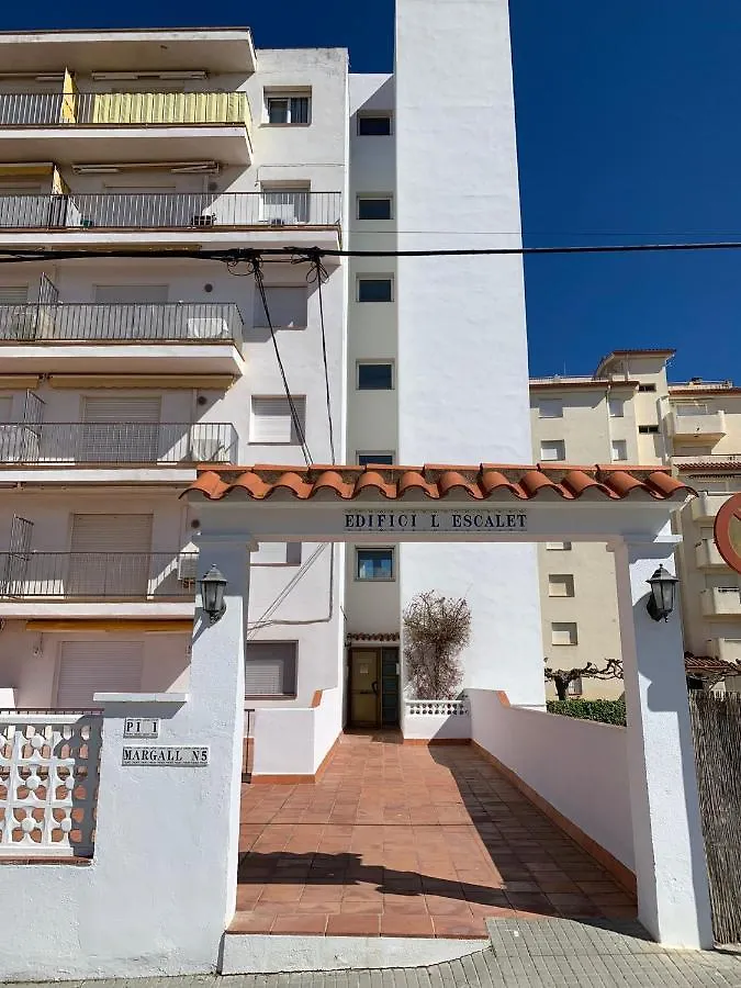 Cosy Apartment In L Escala, 7 Mins Walk To The Closest Beach, Riells L'Escala