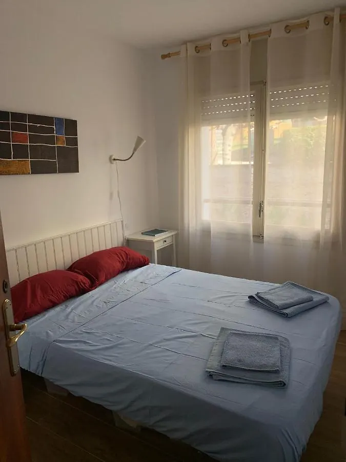 Cosy Apartment In L Escala, 7 Mins Walk To The Closest Beach, Riells L'Escala